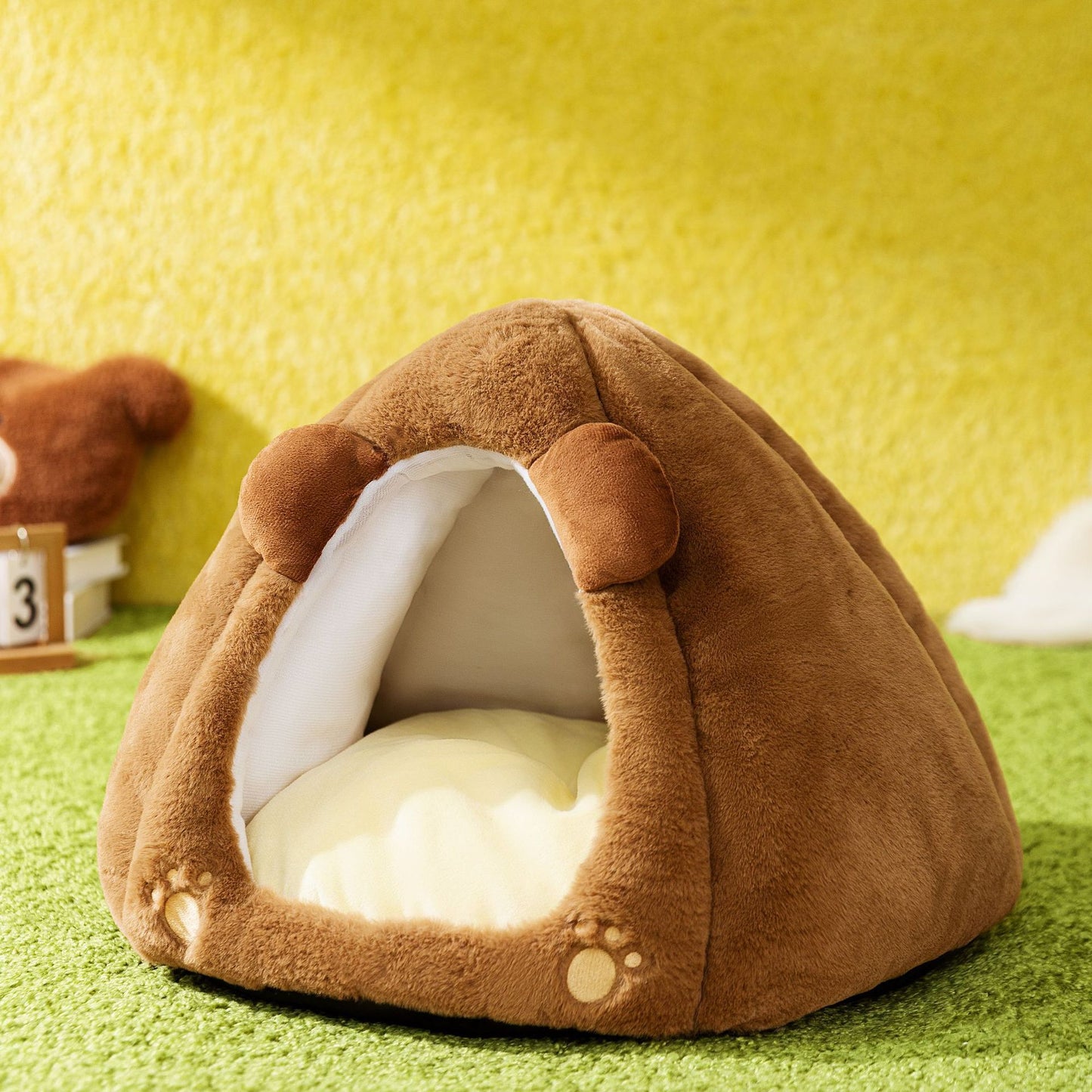 Toast Bread Cat Bed – Semi-Closed Warm Pet Lounger