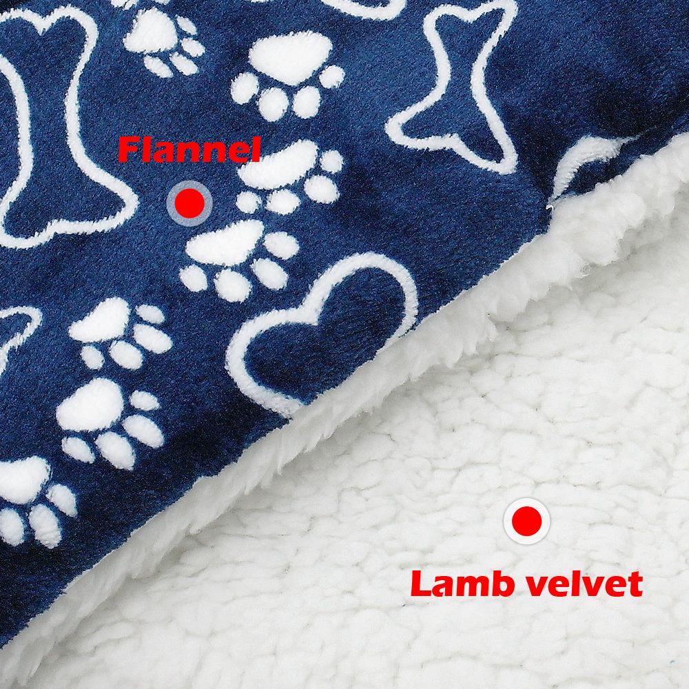 Paw Print Fleece Dog Bed Mat – Warm Blanket for Dogs & Cats